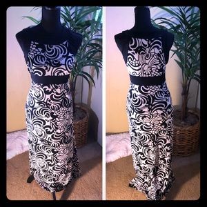 ❤️Black and white Maxi dress❤️